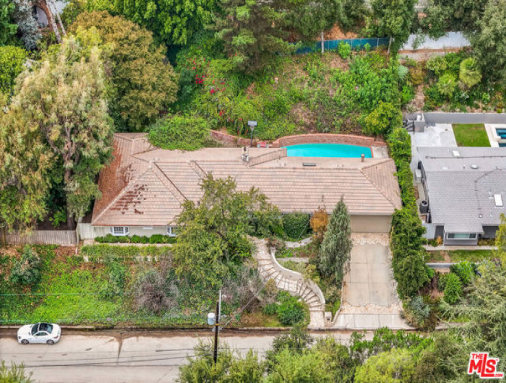 4 Bed Home for Sale in Los Angeles, California