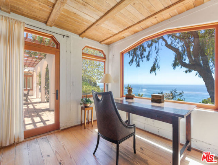 8 Bed Home for Sale in Malibu, California