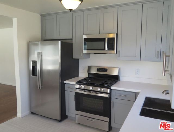 2 Bed Home to Rent in Los Angeles, California