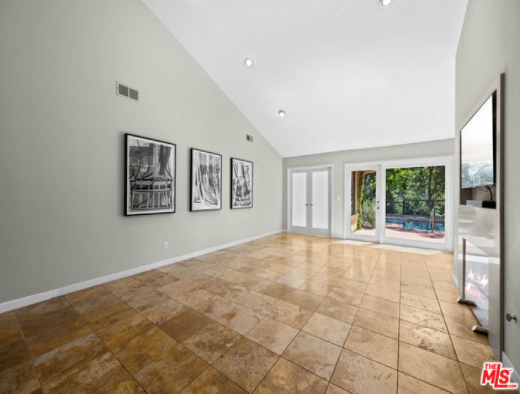 3 Bed Home for Sale in Los Angeles, California