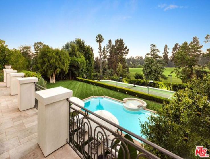 6 Bed Home for Sale in Beverly Hills, California