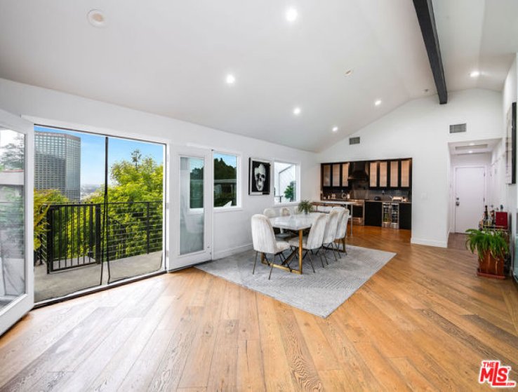 6 Bed Home for Sale in Los Angeles, California