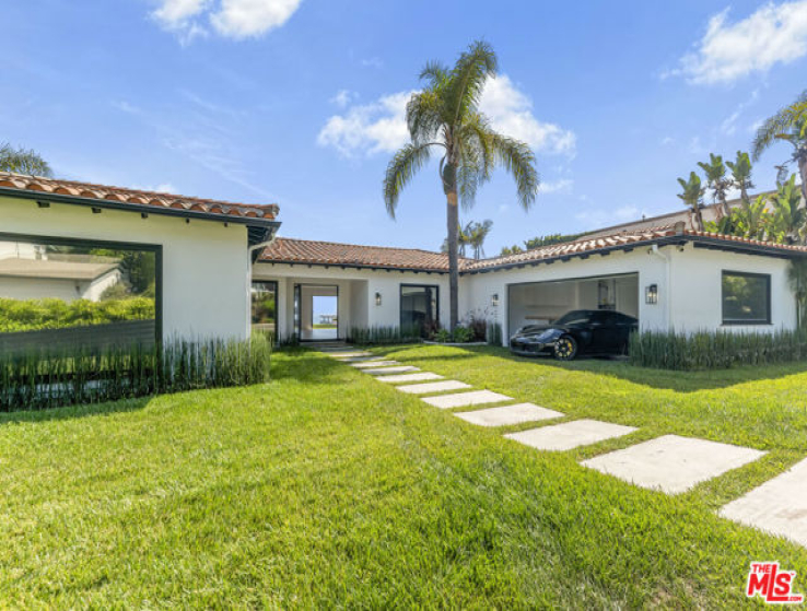 4 Bed Home for Sale in Pacific Palisades, California