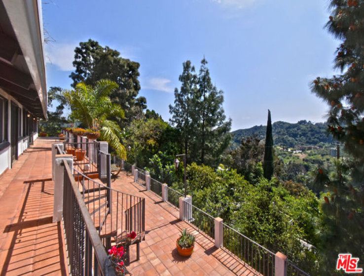 5 Bed Home for Sale in Beverly Hills, California