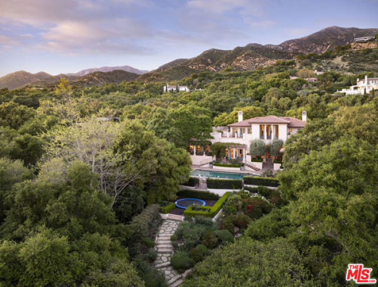 8 Bed Home for Sale in Montecito, California