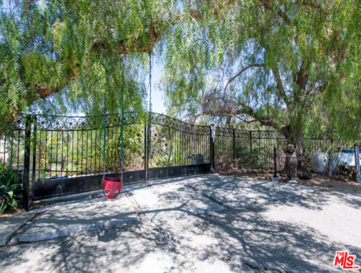 3 Bed Home for Sale in Topanga, California