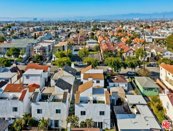  Income Home for Sale in Redondo Beach, California