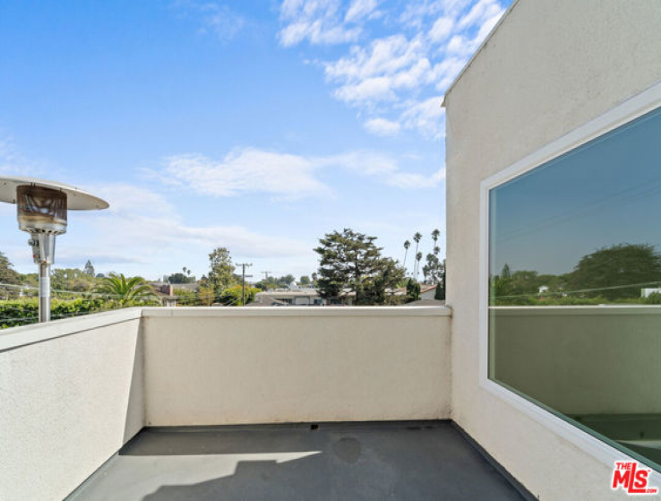  Income Home for Sale in Santa Monica, California