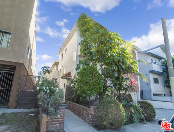  Income Home for Sale in Los Angeles, California