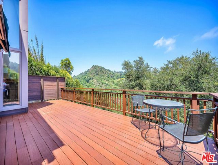 3 Bed Home for Sale in Topanga, California